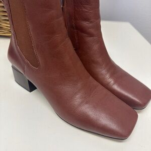Franco Sarto Leather Waxton bootie size 9 - cinnamon